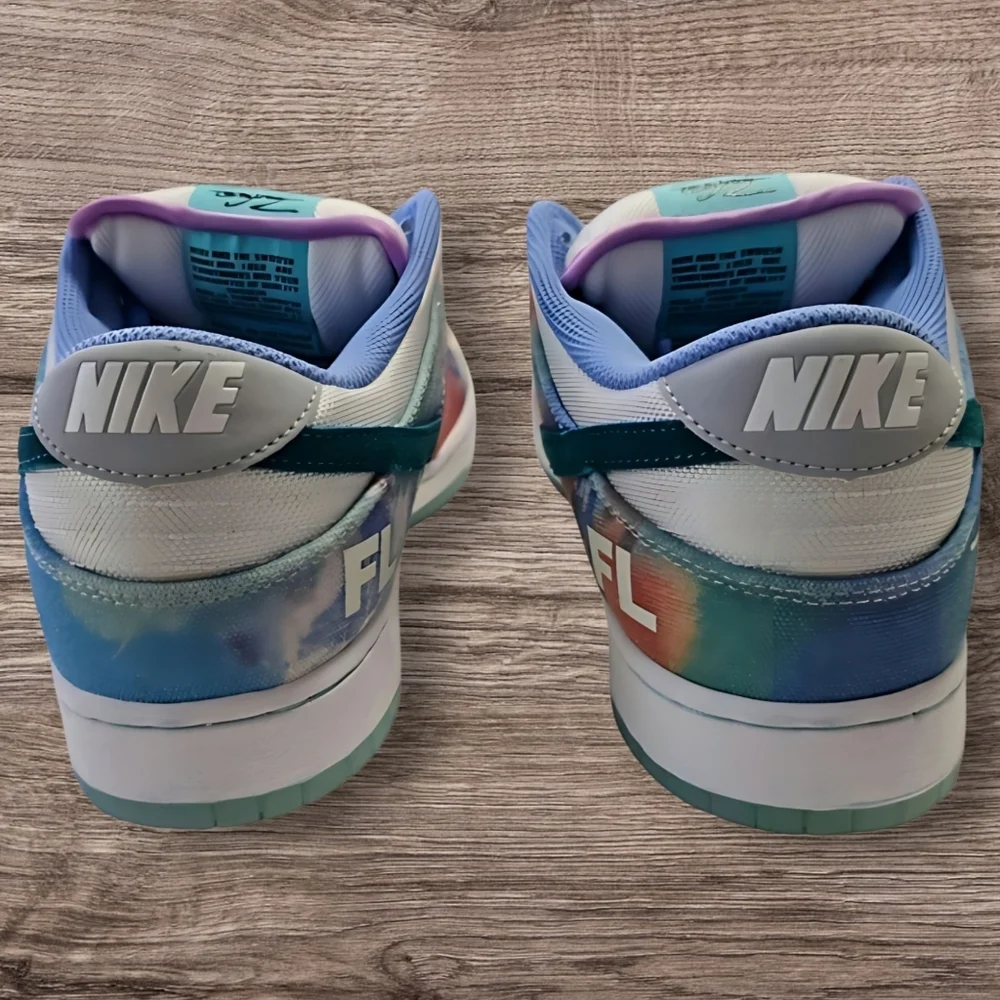 Nike SB Dunk Low x Futura Laboratories Bleached Aqua - Size 13 (No Box) - Picture 5 of 7